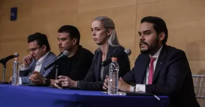 Conferencia de prensa de los padres y representantes legales de Valentina Gilabe