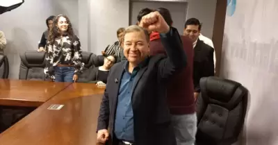 Cuauhtmoc Gonzlez se registra como aspirante a la rectora de la Unison