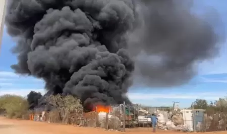 Incendio en recicladora de Hermosillo