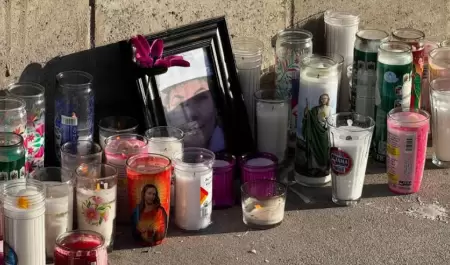 Altar en memoria de madres fallecidas tras ser arrolladas