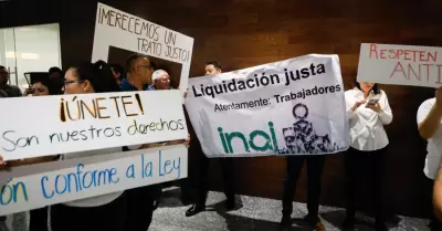 Trabajadores del INAI