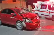 Reportan grave a motociclista tras chocar con un auto en la colonia San Benito