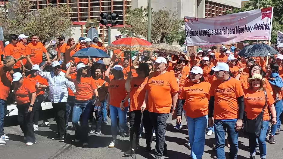 Desfile del Da del Trabajo en Hermosillo