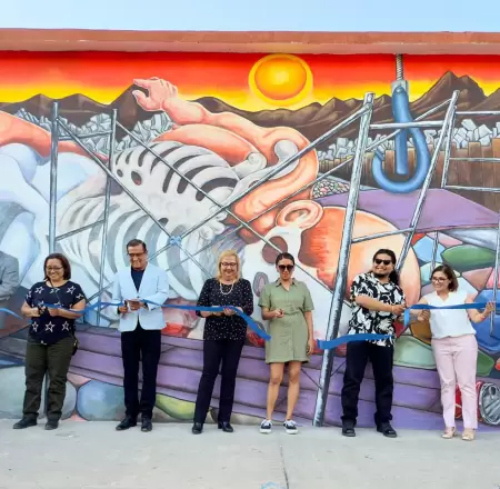 Mural restaurado en la Unison