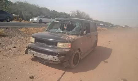 Volcamiento en carretera a Kino