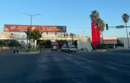 Triler cargado con tubos se atora en puente de Luis Encinas y Amricas