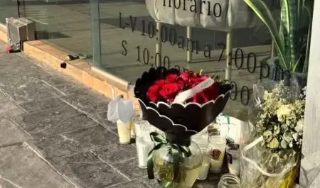 Dejan arreglo floral en estética donde asesinaron a influencer