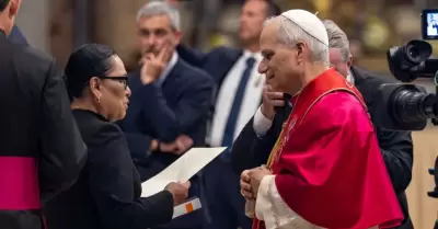 Rosa Icela Rodríguez sostuvo breve encuentro con el papa León XIV