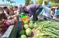 Estudiantes de Agricultura venden frutas y verduras en la Unison