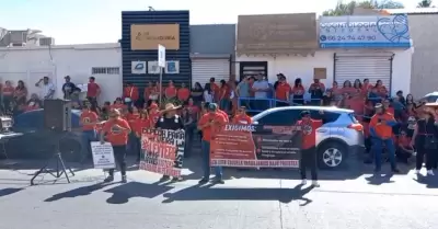 Protesta de maestros federalizados de Sonora