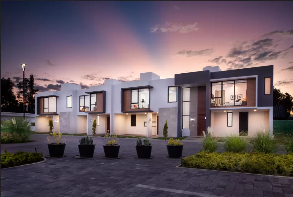 UBA crece e innova con liderazgo, vivienda vertical e industria.