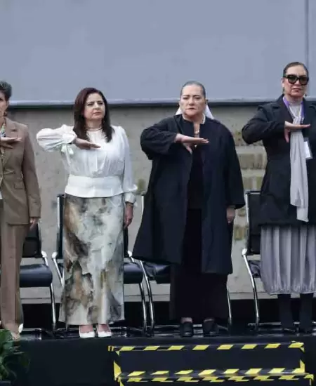 Guadalupe Taddei encabeza la ceremonia cívica previa al arranque de la jornada e