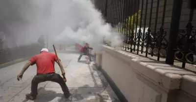 CNTE, disturbios en Segob
