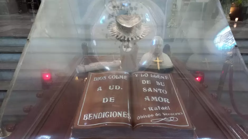 Reliquias de primer grado de San Rafael Guzar y Valencia