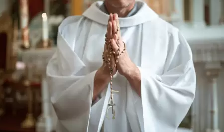 Sacerdote