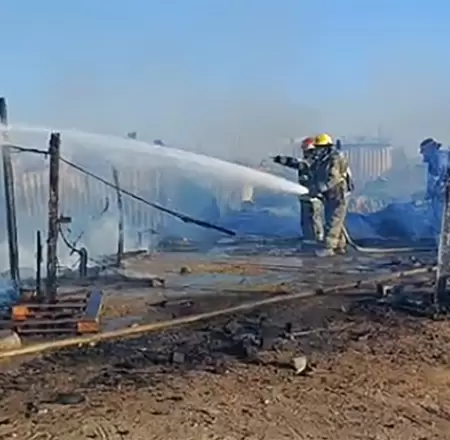 Incendio en la Invasin Guayacn
