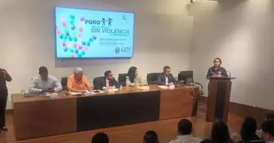 Foro "Por un futuro sin violencia ni reclutamiento"