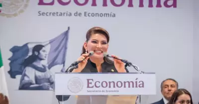 Lorenia Valles