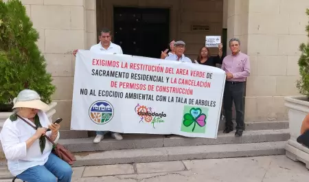 Vecinos y activistas ambientales se manifestaron
