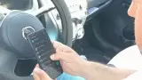 Uso de celular mientras manejas.