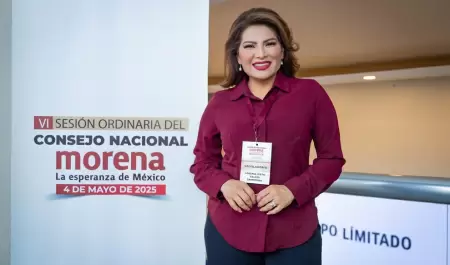 Lorenia Valles