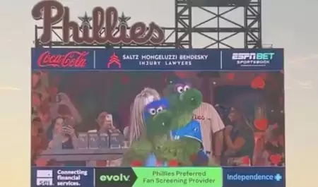 Mascota de los Phillies imita infidelidad