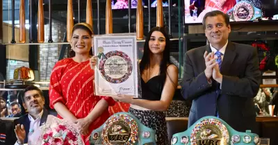 Lorenia Valles, Camila Zamorano y Mauricio Sulaiman