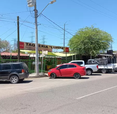Taquería en San Pedro El Saucito