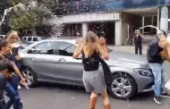 Agreden a #LadyRacista tras salir de juzgados en CDMX