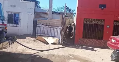 Incendio en vivienda de la colonia Miguel Hidalgo