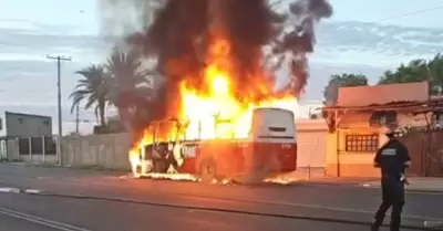Incendio de transporte pblico en Hermosillo