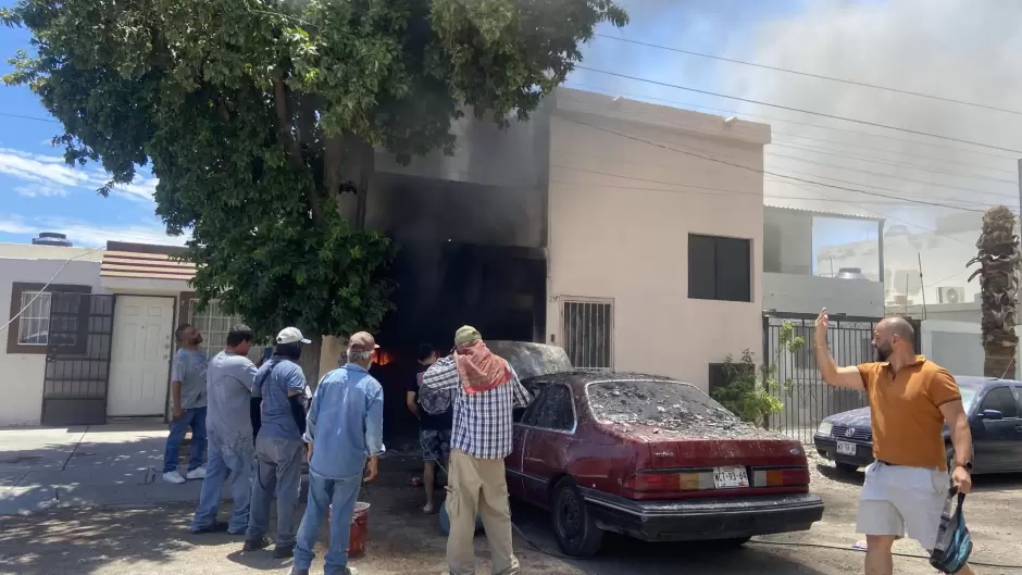 Incendio de vivienda en la colonia San ngel
