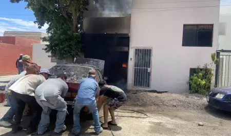 Incendio de vivienda en la colonia San ngel