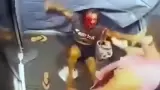 Exjugador de baloncesto golpea brutalmente a su pareja en un elevador en Brasil