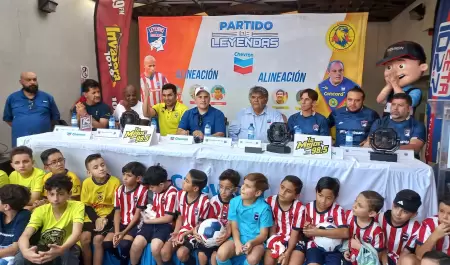 Partido de leyendas de Chivas y Amrica