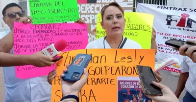 Protesta de empleados de IMSS Bienestar