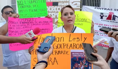 Protesta de empleados de IMSS Bienestar
