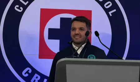 Nicols Larcamn, director tcnico del Cruz Azul.