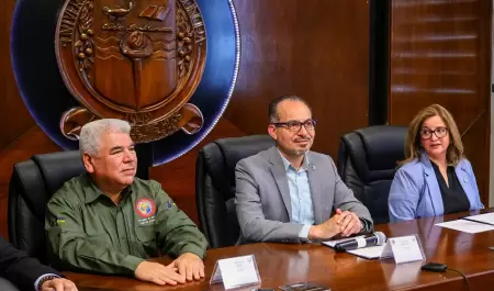 Funcionarios de la Unison