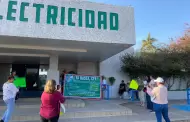 Residentes de Puerta Real protestan en oficinas de CFE por apagones constantes