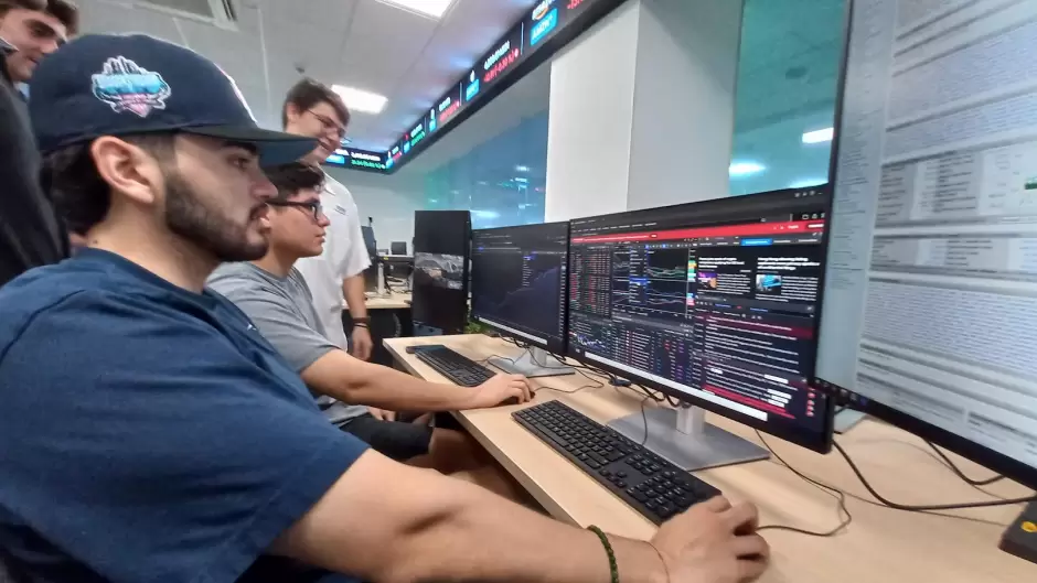 Inauguracin de laboratorios de la Escuela de Negocios del Tec de Monterrey
