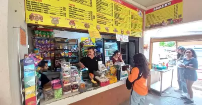 Cafetera Navarro, Unison, becas alimenticias