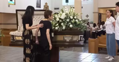 Velacin de cuerpo presente del sacerdote Csar Castillo