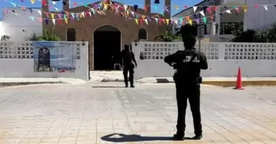 Policía