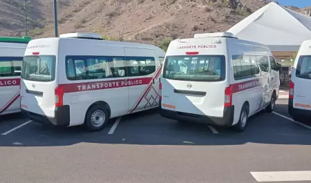 Entrega de unidades para transporte pblico