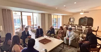 Reunión de Lorenia Valles con cónsul de Estados Unidos y sector minero