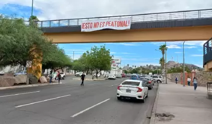 Puente peatonal Unison