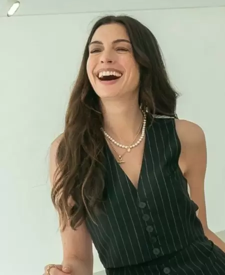 Anne Hathaway