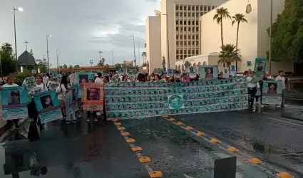 Colectivos de bsqueda marchan en Hermosillo