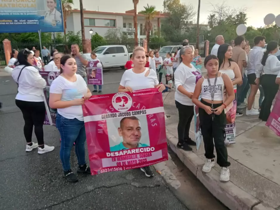 Colectivos de bsqueda marchan en Hermosillo